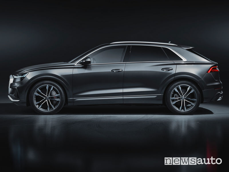 Audi SQ8 TDI vista laterale