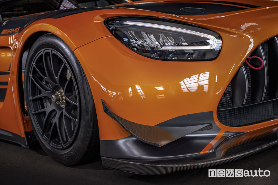 Mercedes-AMG GT3 2019 splitter anteriore