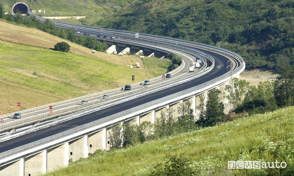 Strada dei Parchi A24 A25