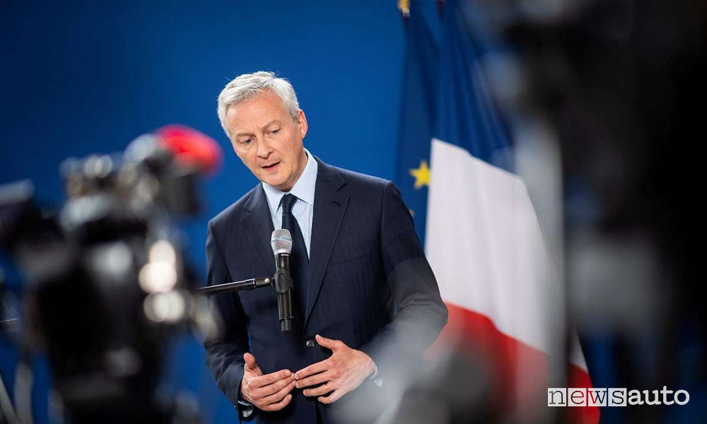 Bruno Le Maire, Ministro dell'economica in Francia interviene lanciando l'allarme della crisi Renault che potrebbe portare al fallimento