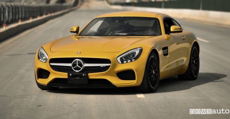 Noleggio auto tedesche Mercedes-AMG GT