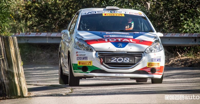 Peugeot 208 R2 al Rally di Roma Capitale 2019