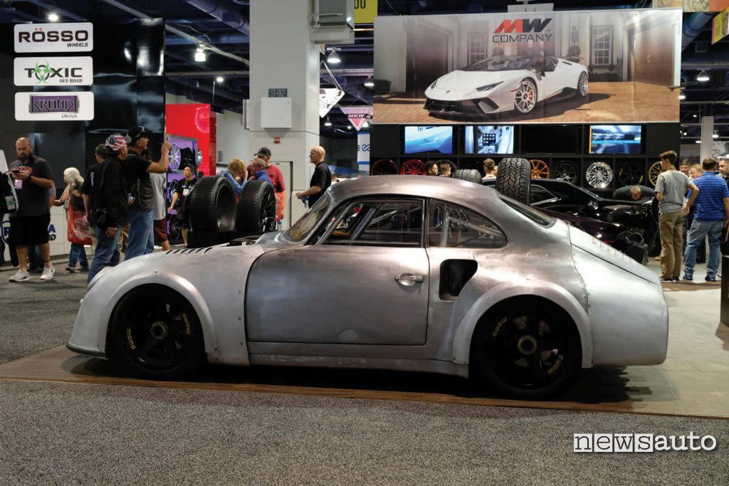 Vista laterale Emory Porsche 356 RSR in preparazione