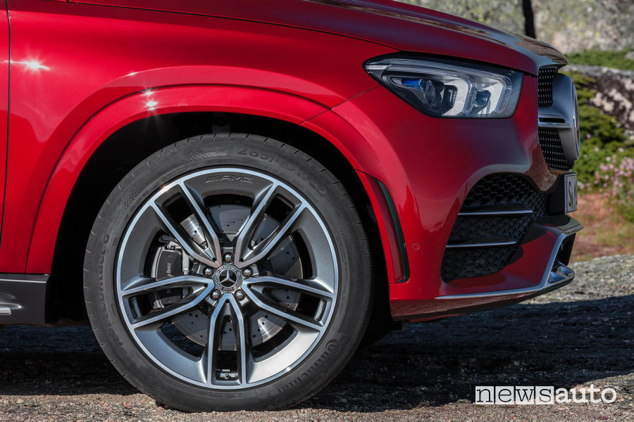 Mercedes-Benz GLE Coupé 2019 cerchi in lega ed impianto frenante