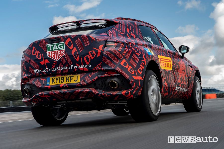 Aston Martin DBX