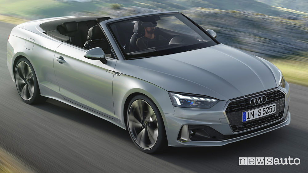Fiancata laterale lato passeggero Audi A5 Cabriolet