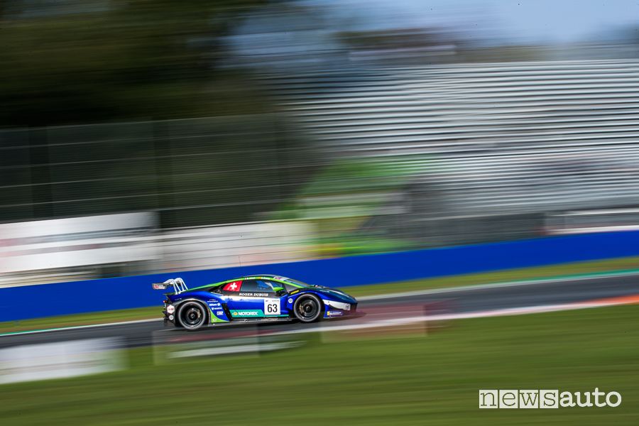 Huracan GT3 EVO auto da corsa Lamborghini