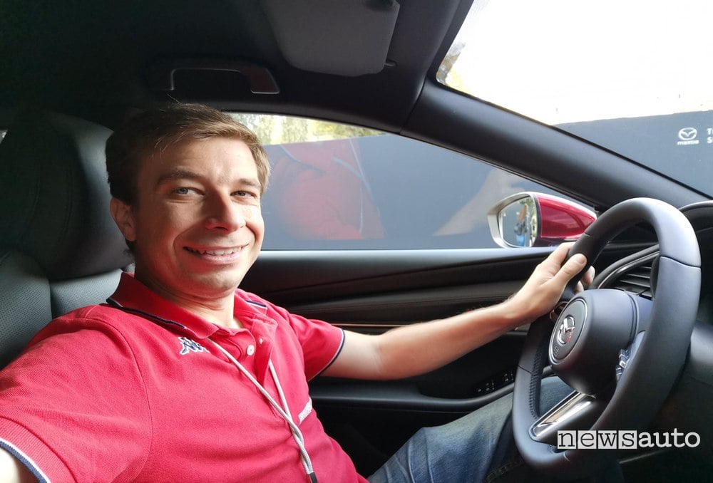 Marco Paternostro prova Mazda3 Skyactiv-X
