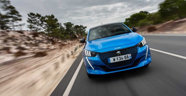 Peugeot e208 2020 anteriore