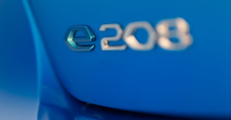 Peugeot e-208 logo