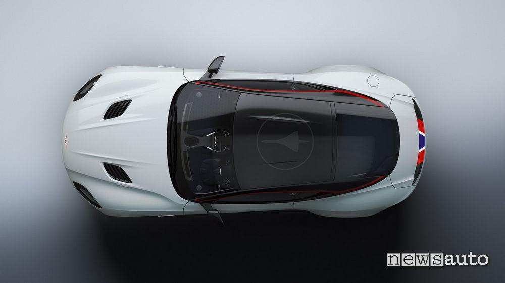 Tetto in carbonio sulla Aston Martin DBS Superleggera Concorde