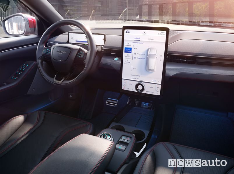 Plancia strumenti, touch screen SYNC 4 Ford Mustang Mach-E
