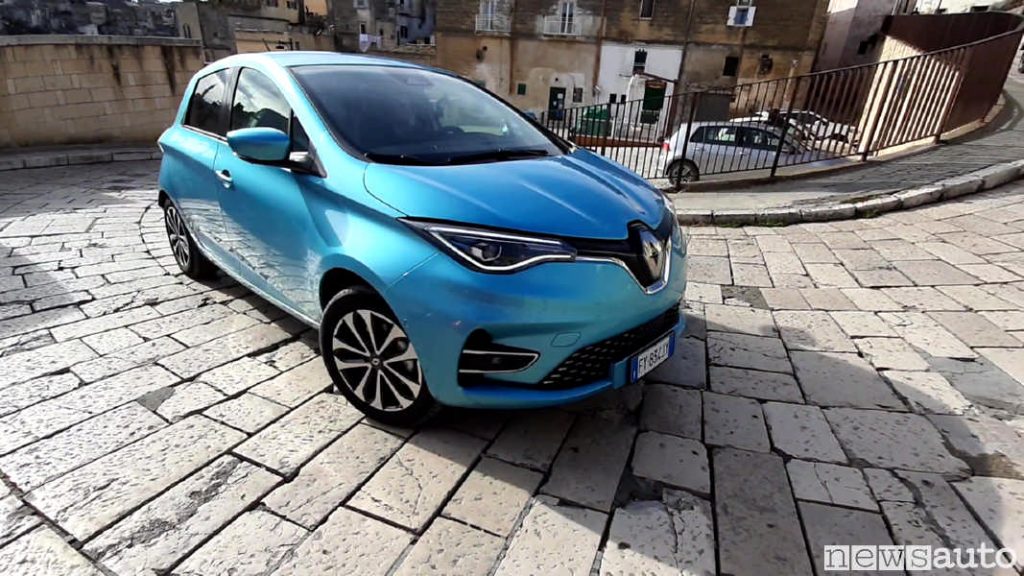 nuova Renault Zoe auto elettrica