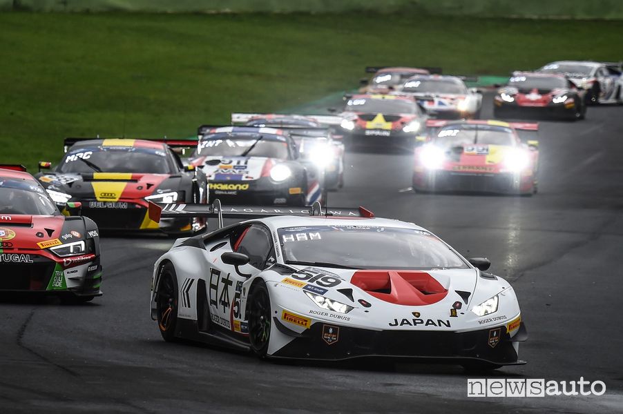 La Lamborghini Huracan del team giapponese ha trionfato nella GT Cup nella FIA Motorsport Games Vallelunga 2019