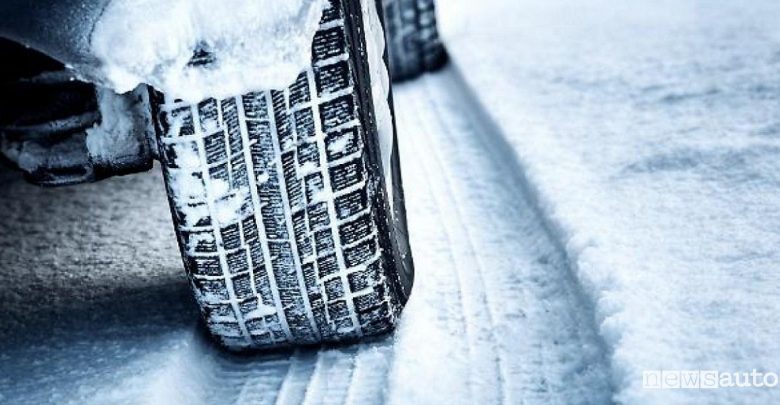 Obbligo catene da neve e pneumatici invernali Lazio