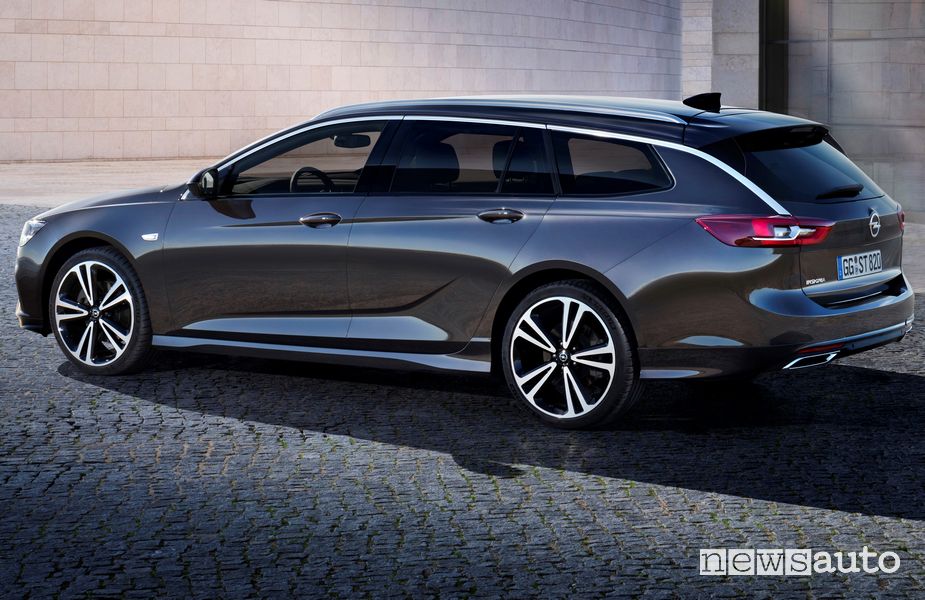 Fiancata laterale lato guidatore Opel Insignia Sports Tourer 2020