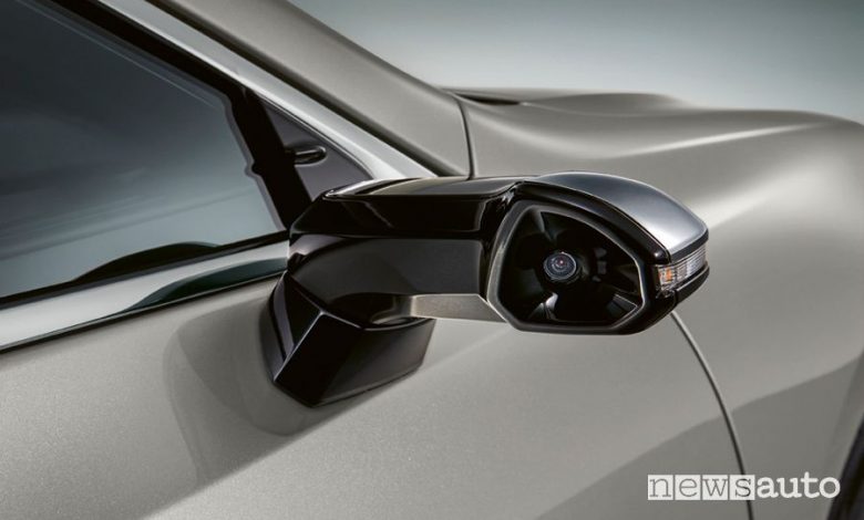 Specchietti virtuali telecamere Lexus ES 300h