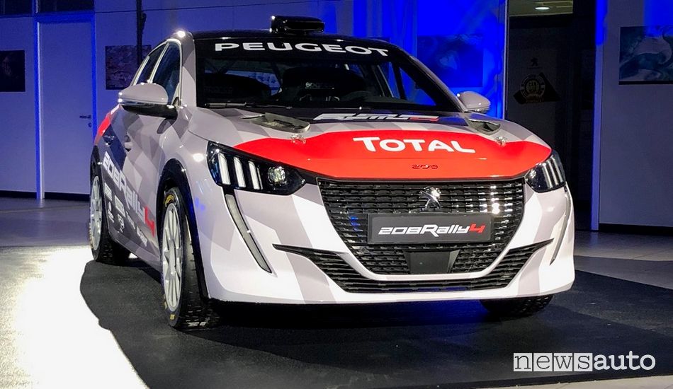 Vista anteriore Peugeot 208 Rally 4