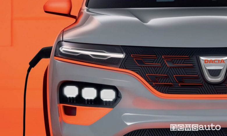 Ricarica Dacia Spring show car elettrica