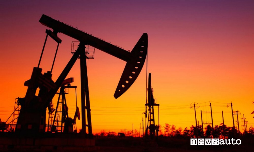 petrolio prezzo carburante negativo cosa significa