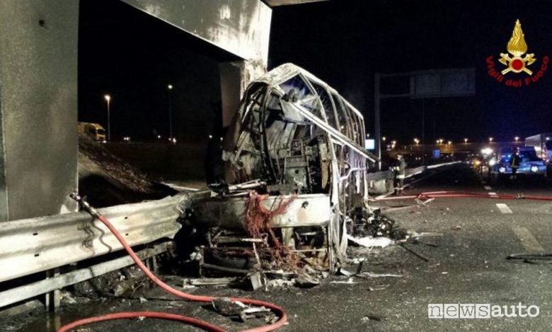 Incidente bus, condannato l'autista a 12 anni