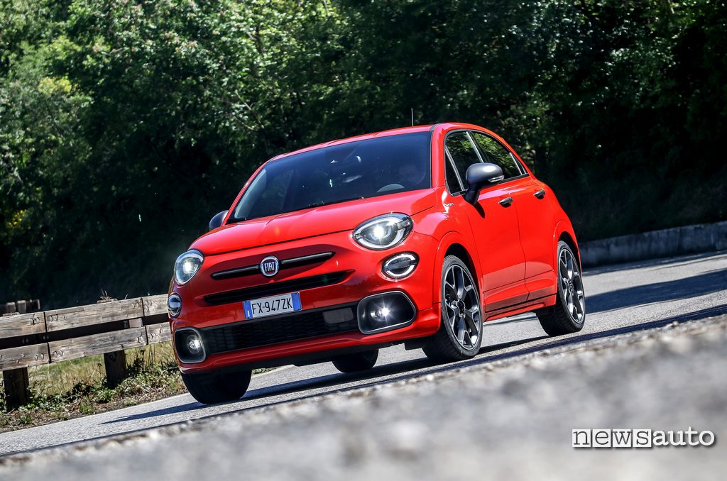 Come va la Fiat 500X Sport con motore 1.3 turbo firefly 150 cv, test su strada, prova, impressioni di guida