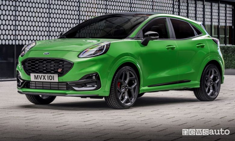 Vista di profilo Ford Puma ST