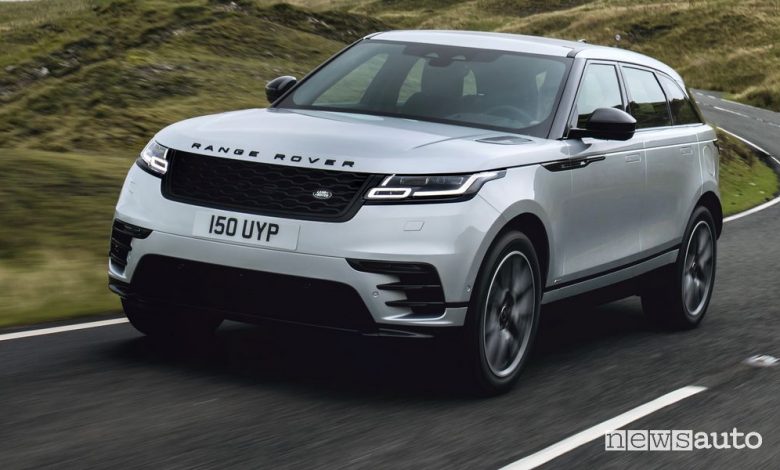 Vista anteriore Range Rover Velar P400e ibrida plug-in