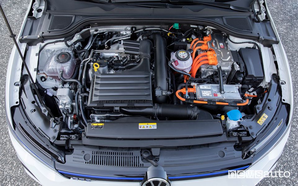 Vano motore ibrido plug-in Volkswagen Golf GTE