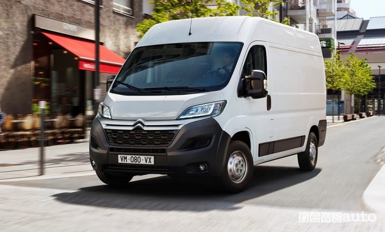 Citroën ë-Jumper, un nuovo furgone elettrico, come è caratteristiche