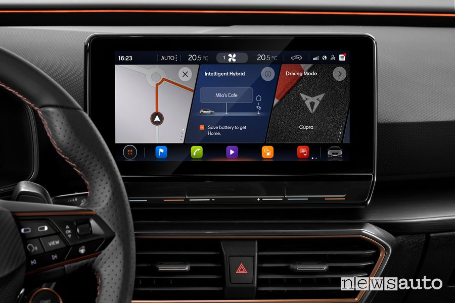 Display touch 10” abitacolo Cupra Leon eHybrid