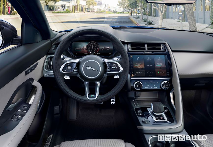 Plancia strumenti abitacolo nuova Jaguar E-Pace