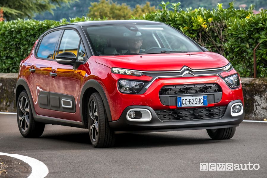 Nuova Citroën C3 inserimento in curva