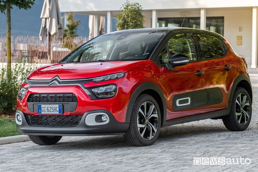 Vista di profilo nuova Citroën C3