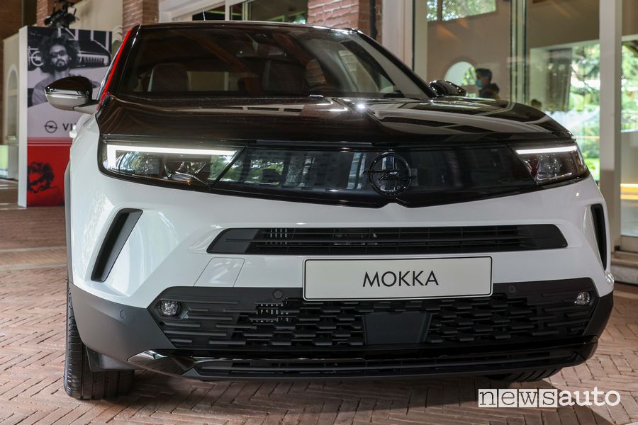 Frontale, paraurti anteriore nuova Opel Mokka