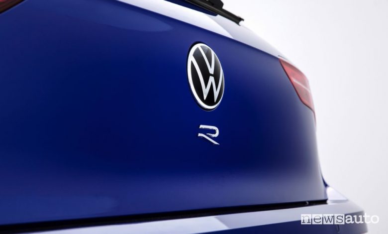 Volkswagen Golf R, come sarà, caratteristiche