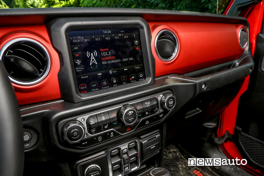 jeep rubicon gladiator schermo touchscreen 7"