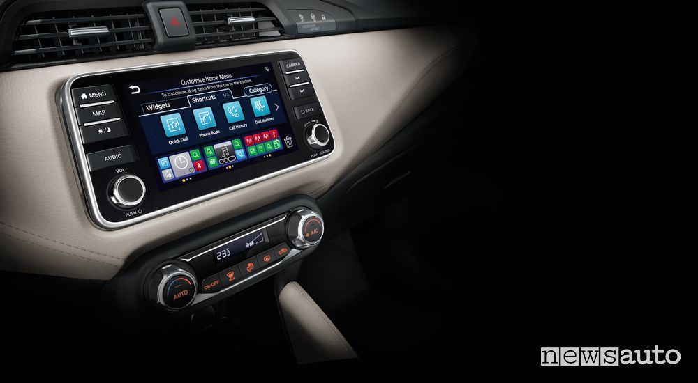 Comandi clima, touchscreen abitacolo Nissan Micra 2021