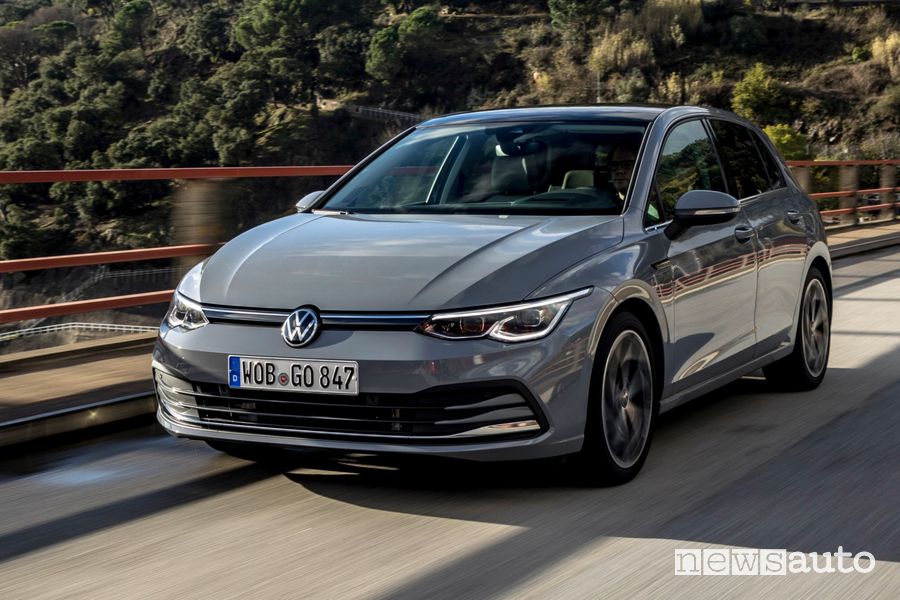 Volkswagen Golf 8 diesel 2.0 TDI 115 CV