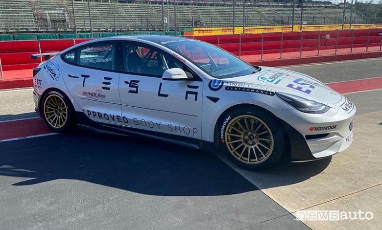 Gare con auto elettriche, al via l'E-STC Series TESLA