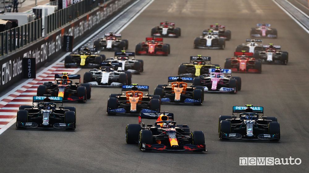 Max Verstappen, partito dalla pole position, ha dominato il Gp di Abu Dhabi 2020