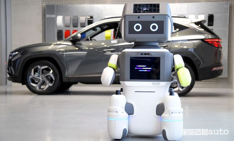 Robot per l'accoglienza nella concessionarie Hyundai