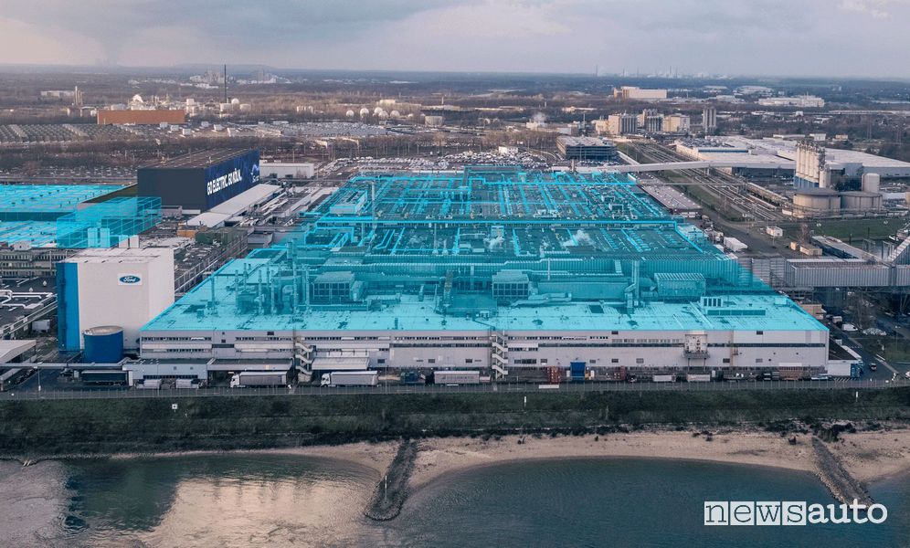 Ford 1 miliardo di dollari per le auto elettriche a Colonia