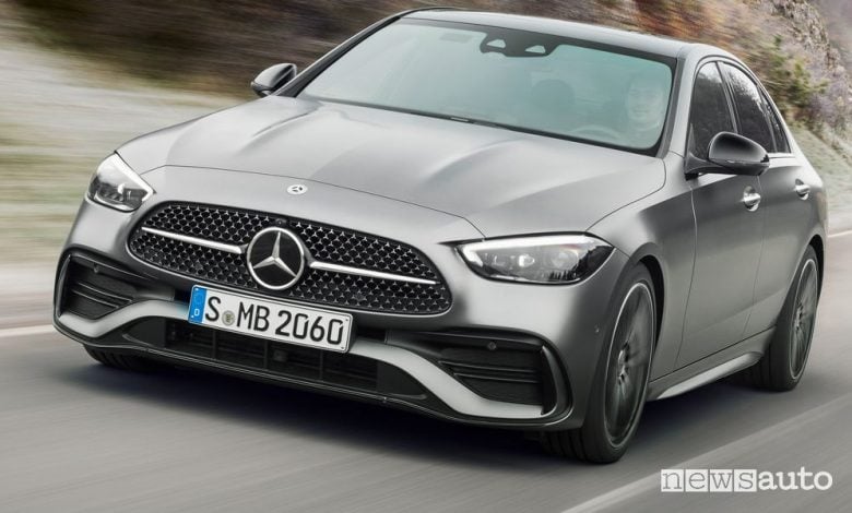 Nuova Mercedes-Benz Classe C su strada