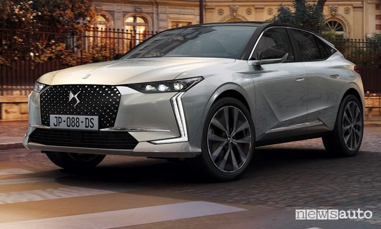 Vista di profilo nuovo DS 4 E-Tense