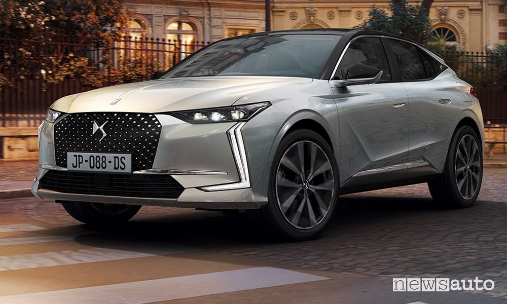 Vista di profilo nuovo DS 4 E-Tense