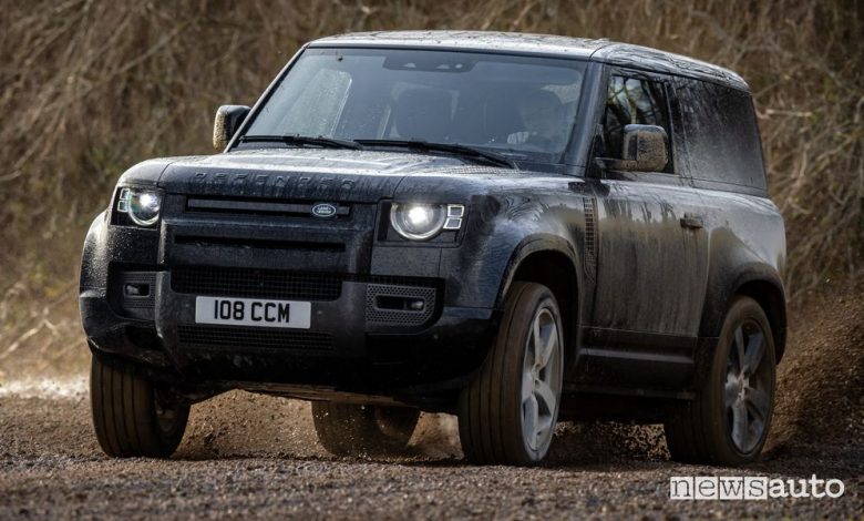 Nuova Land Rover Defender V8, caratteristiche e prezzo