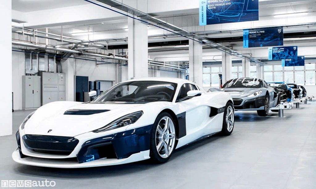 e-hypercar C_Two di Rimac line di assemblaggio