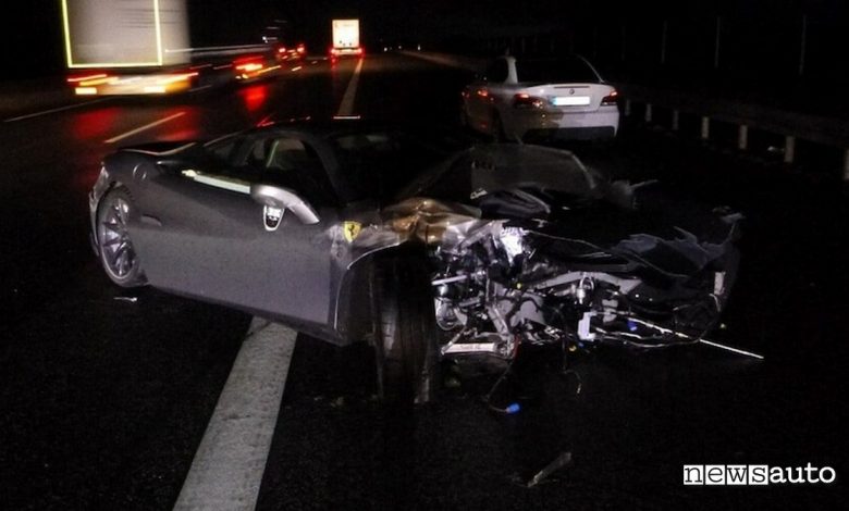 incidente auto Ferrari F8 Tributo Germania