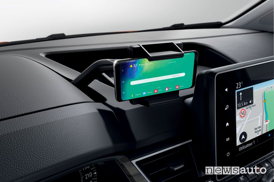 smartphone Bluetooth in auto